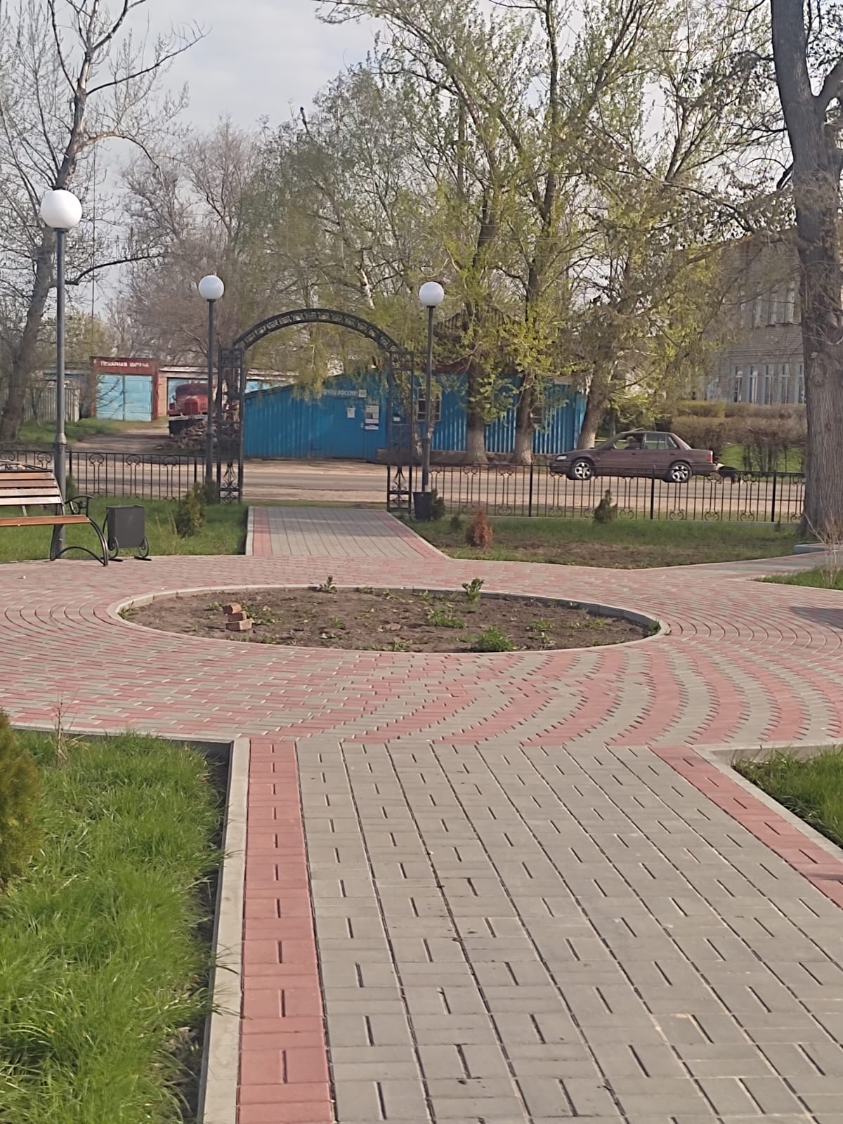 Фотографии.